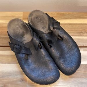 Black metallic Birkenstock Bostons 39
